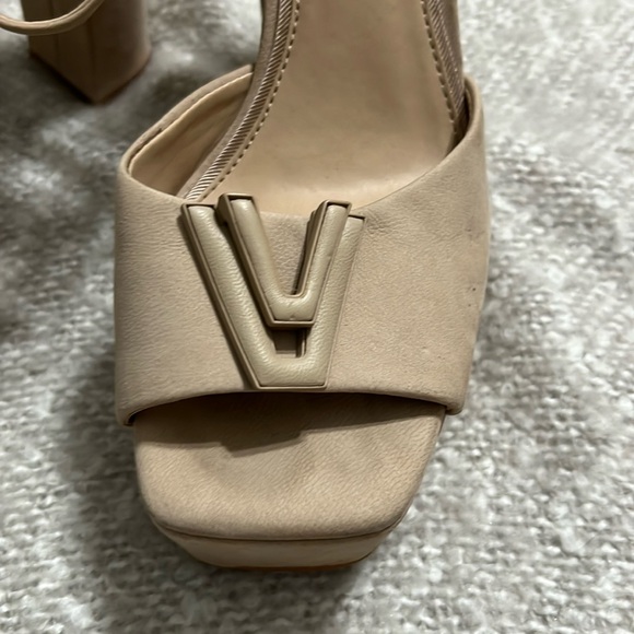 Gianni Bini x Venita Aspen Sienna Taupe Suede Platform Dress Sandals - Picture 3 of 14